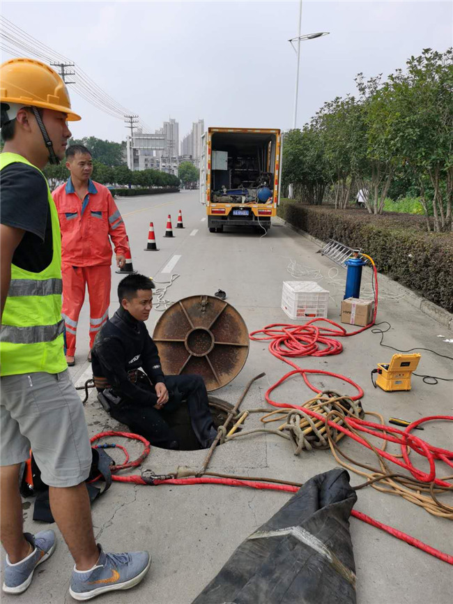 兰山翻衬法管道修复技术主要工序