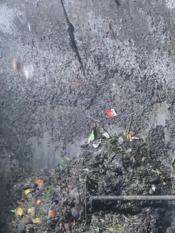 兰山污水池清理